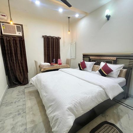 Homestay Comforts 500M From Amritsar Airport Екстер'єр фото